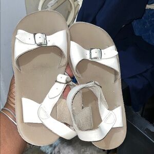 Kids White Sandals 😍Amo